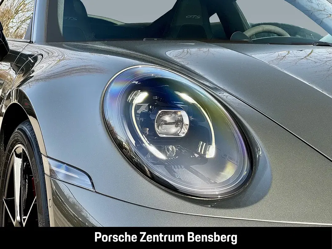 Porsche 911 - Thumbnail 9