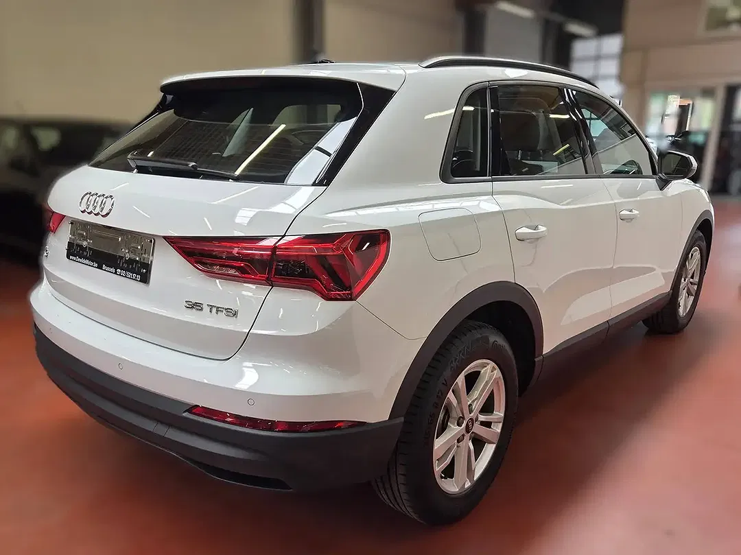 Audi Q3 - Thumbnail 2