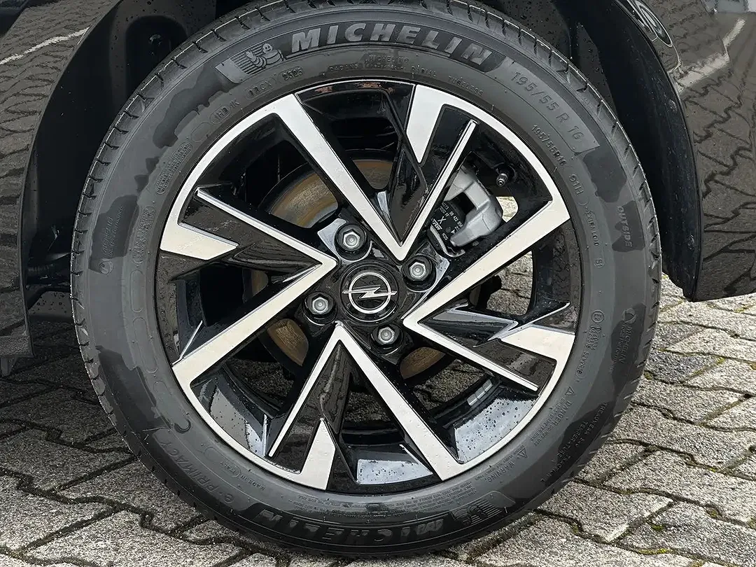 Opel Corsa - Thumbnail 7