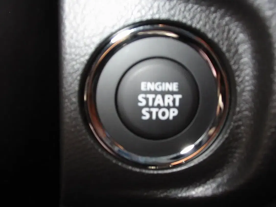 Suzuki Vitara - Thumbnail 13