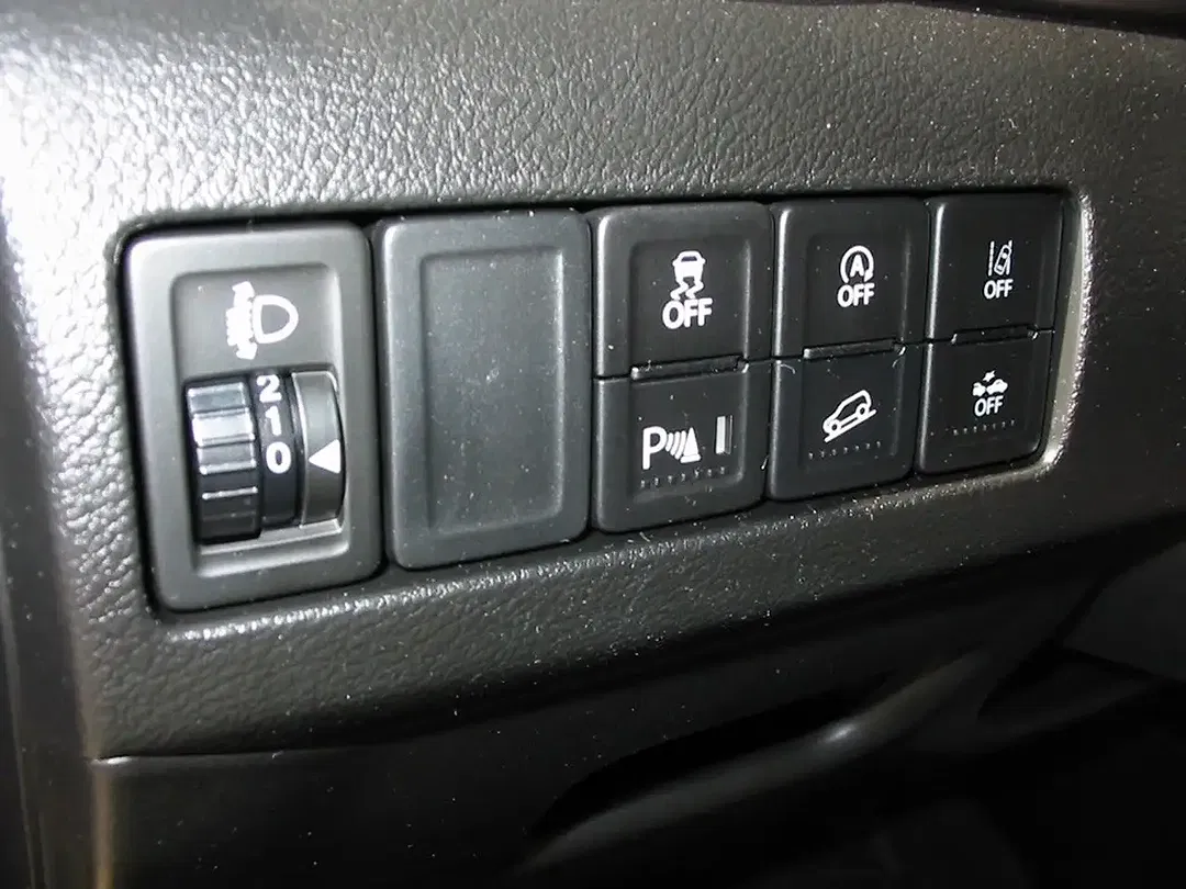 Suzuki Vitara - Thumbnail 19