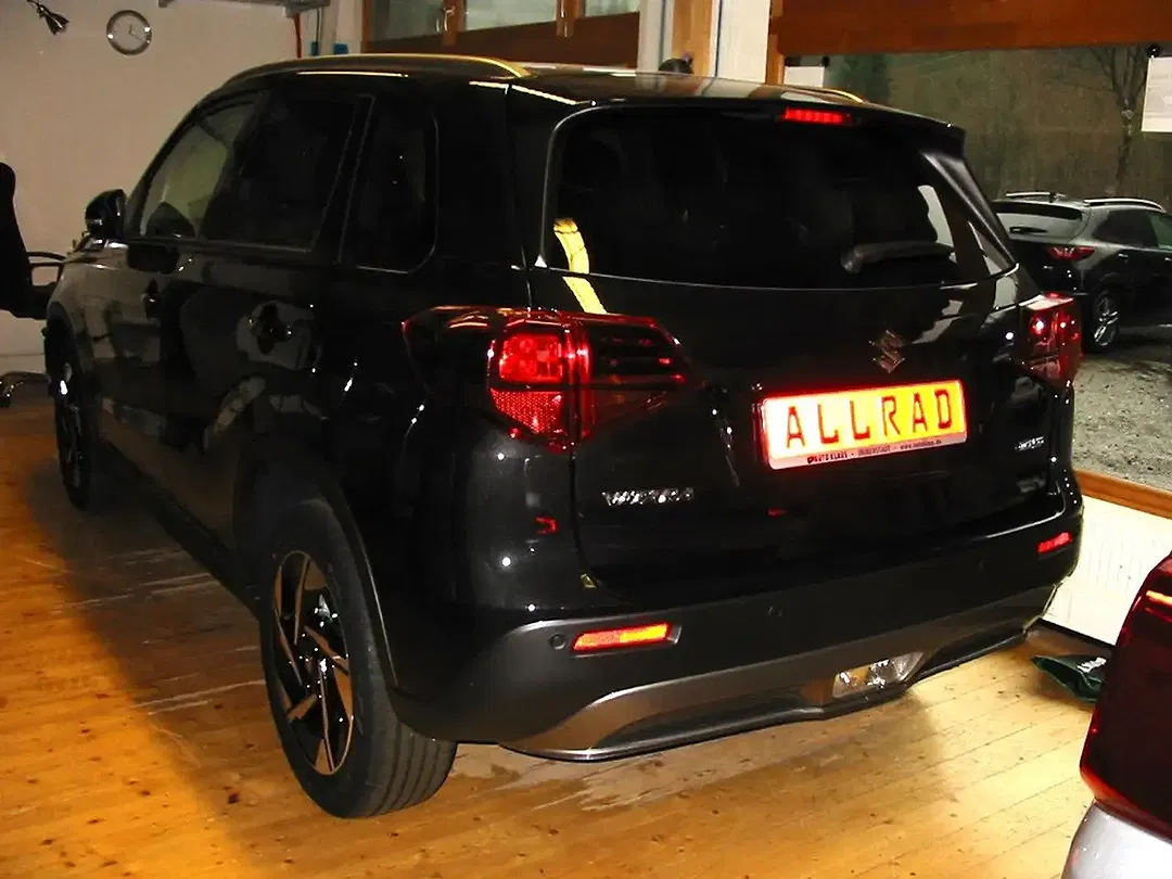 Suzuki Vitara - Thumbnail 21