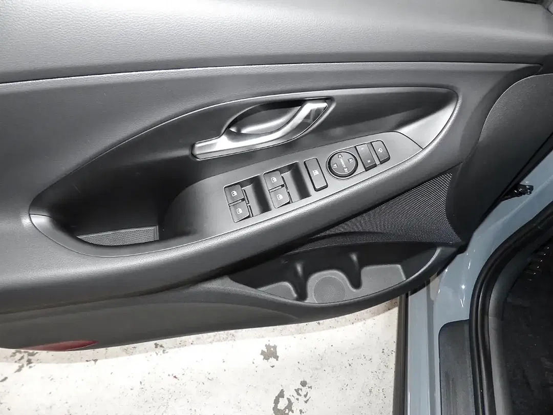 Hyundai i30 - Thumbnail 13