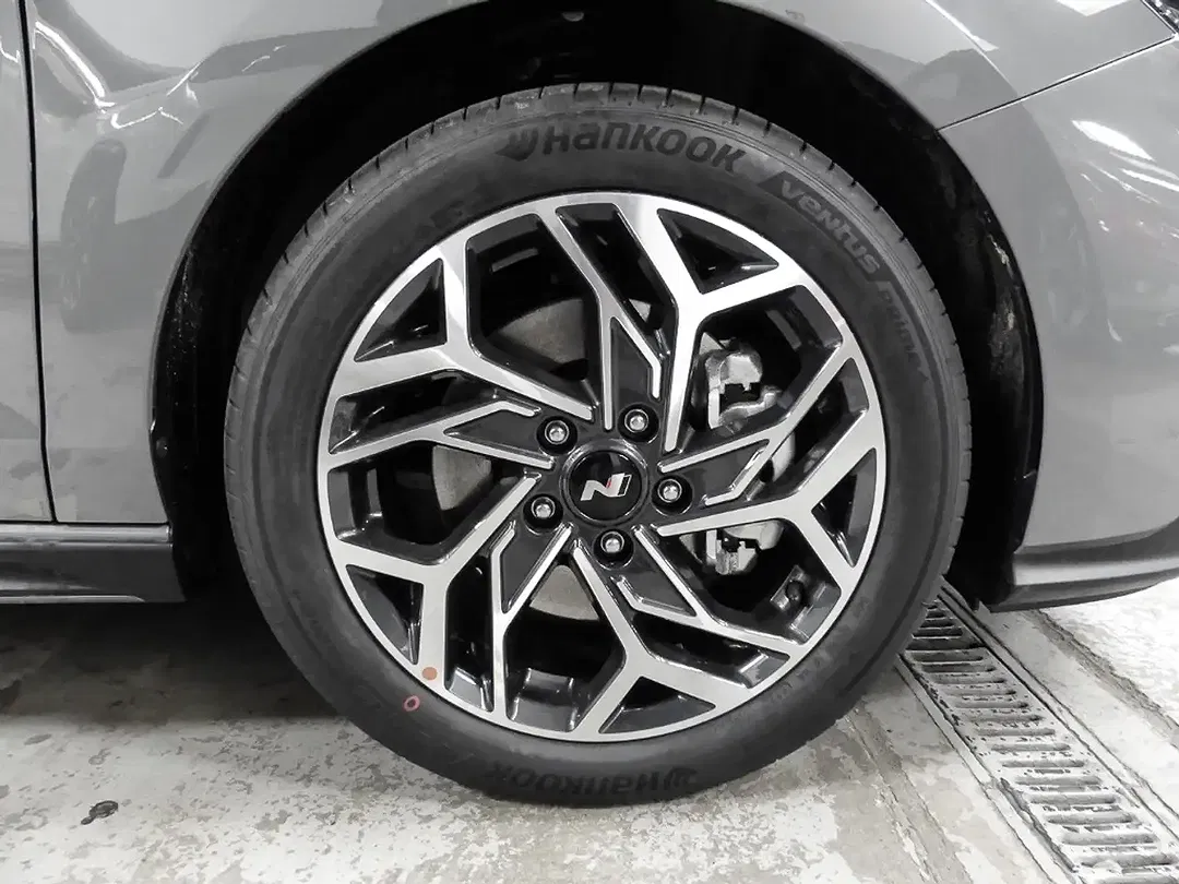 Hyundai i30 - Thumbnail 3