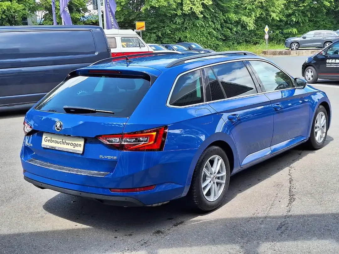 Skoda Superb - Thumbnail 12