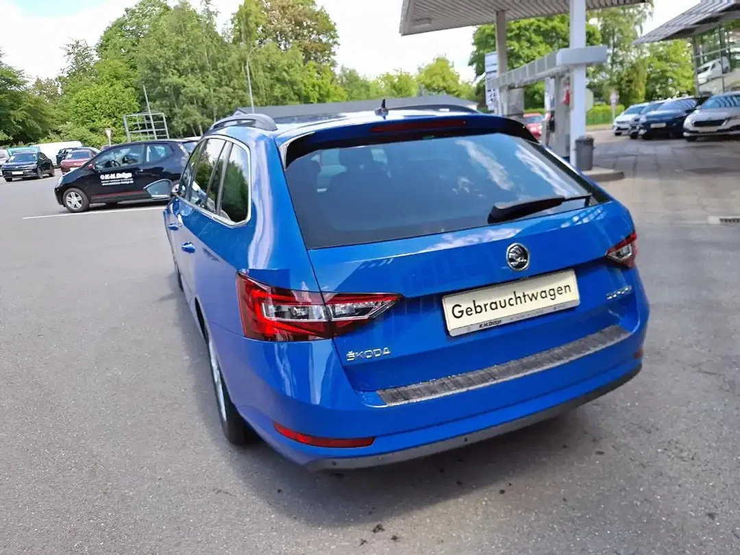 Skoda Superb - Thumbnail 14