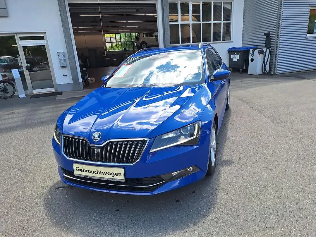 Skoda Superb - Thumbnail 4
