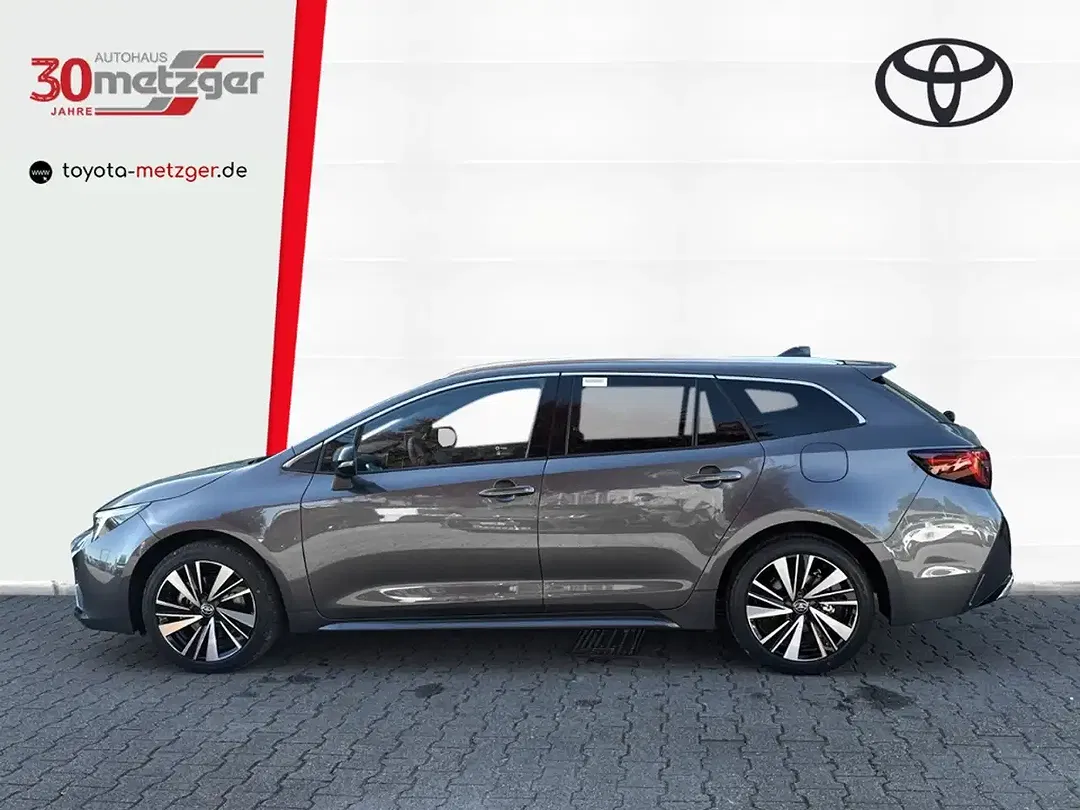 Toyota Corolla - Thumbnail 5