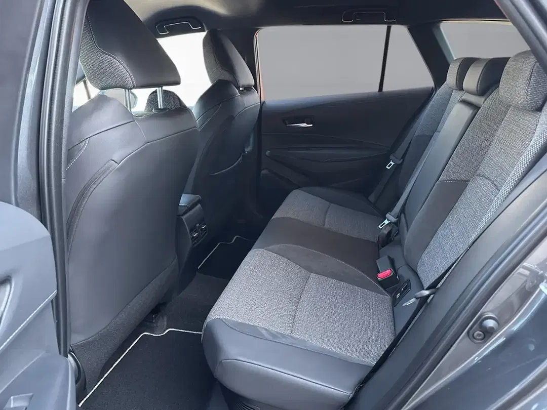 Toyota Corolla - Thumbnail 9