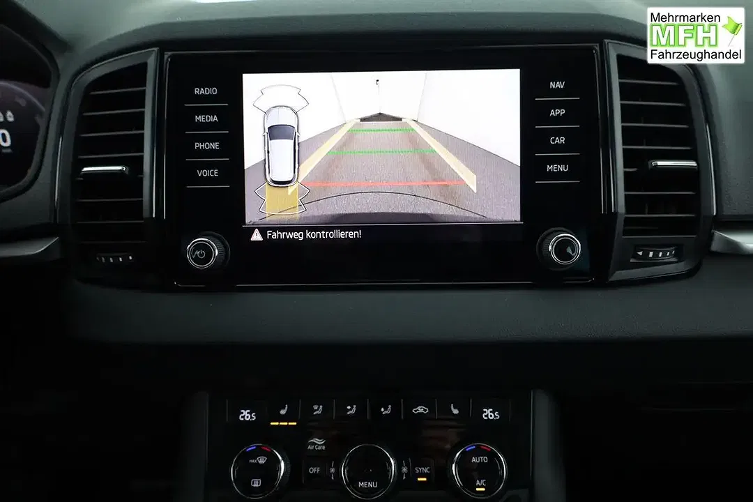 Skoda Karoq - Thumbnail 6
