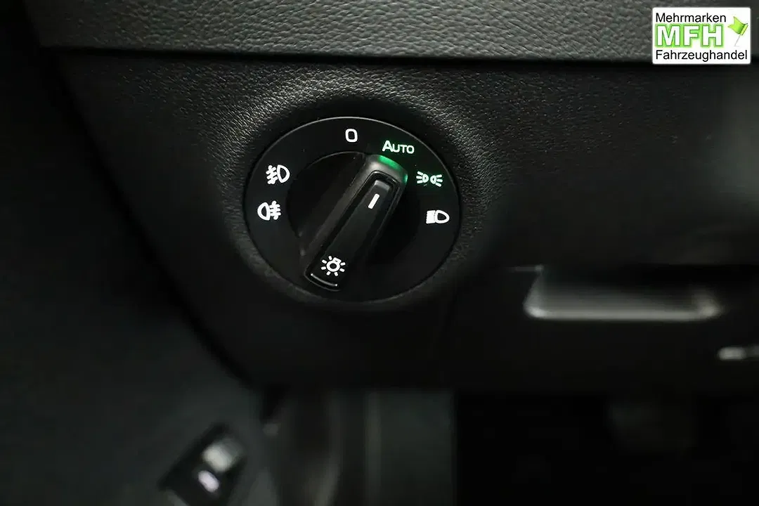 Skoda Karoq - Thumbnail 8