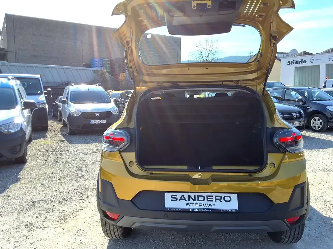 Dacia Sandero - Thumbnail 12