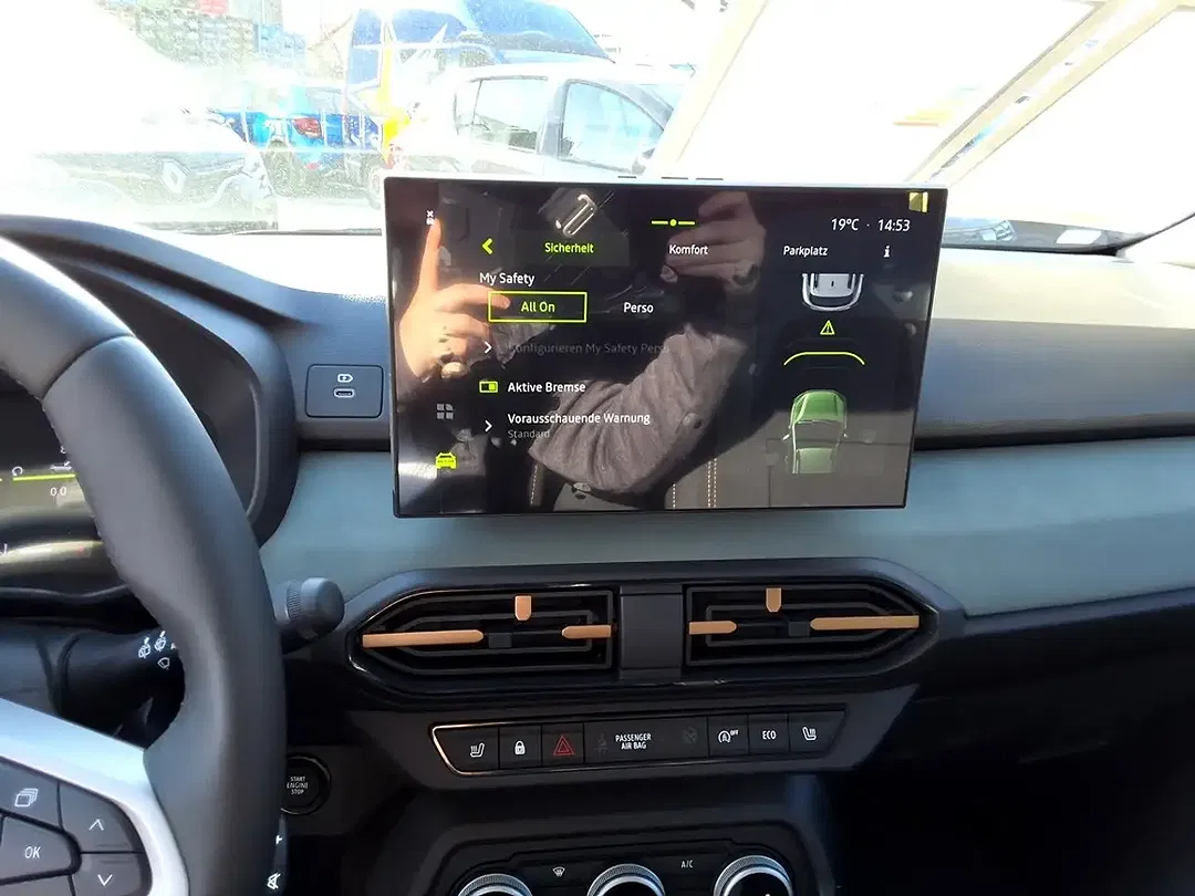 Dacia Sandero - Thumbnail 14