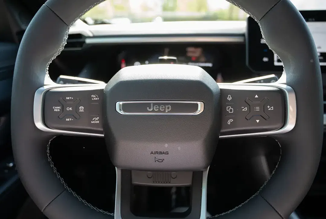Jeep Compass - Thumbnail 15
