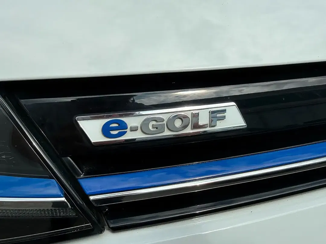 Volkswagen Golf - Thumbnail 4