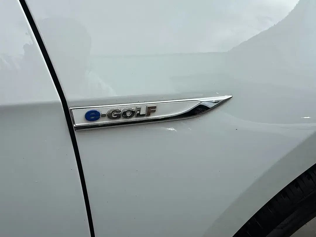 Volkswagen Golf - Thumbnail 6