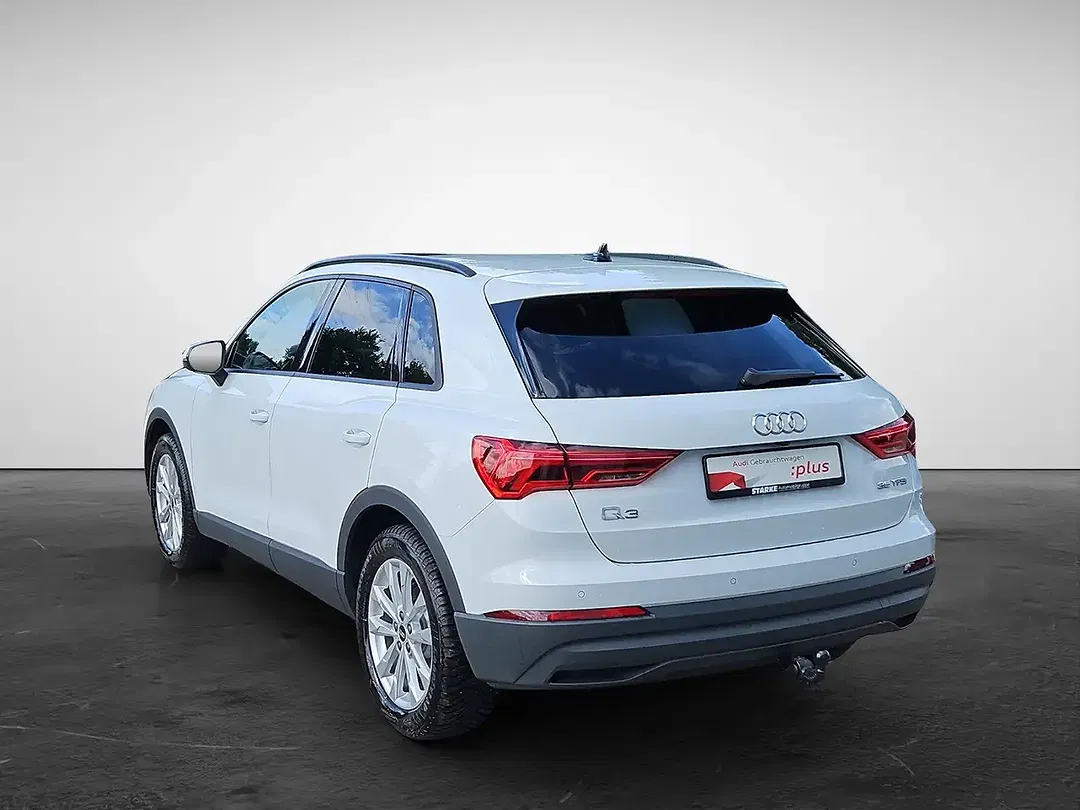 Audi Q3 - Thumbnail 3
