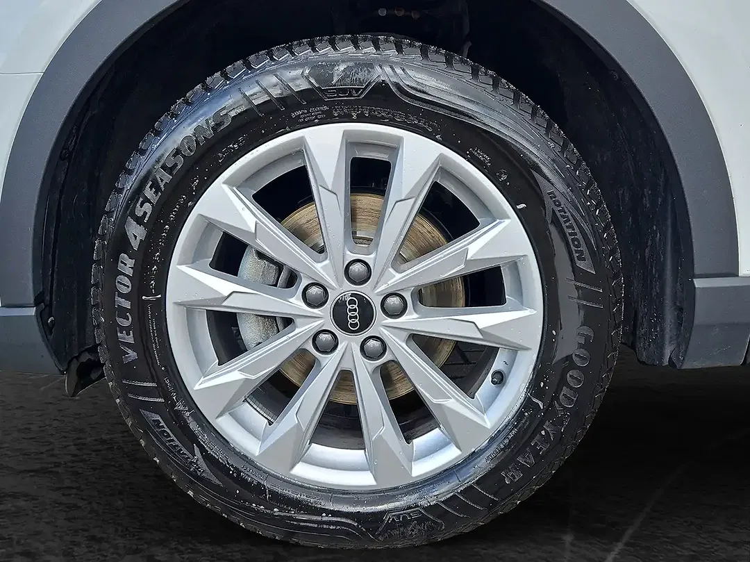 Audi Q3 - Thumbnail 4