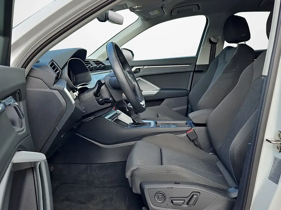 Audi Q3 - Thumbnail 6