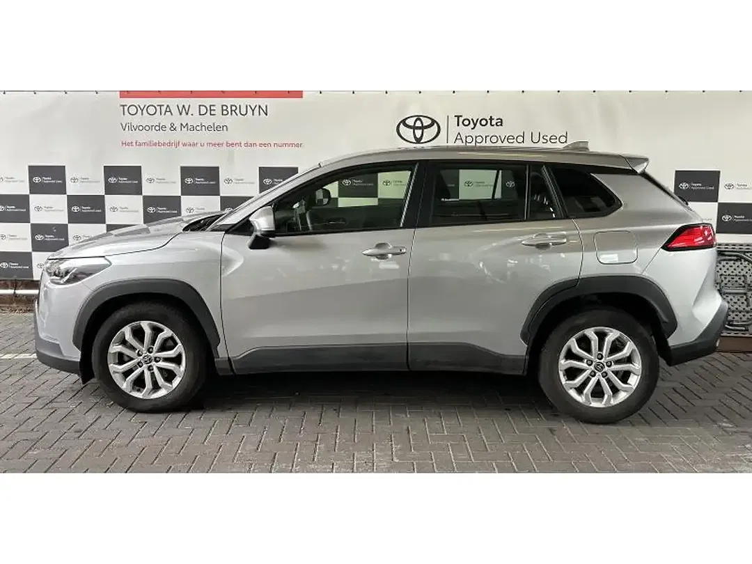 Toyota Corolla Cross - Thumbnail 2