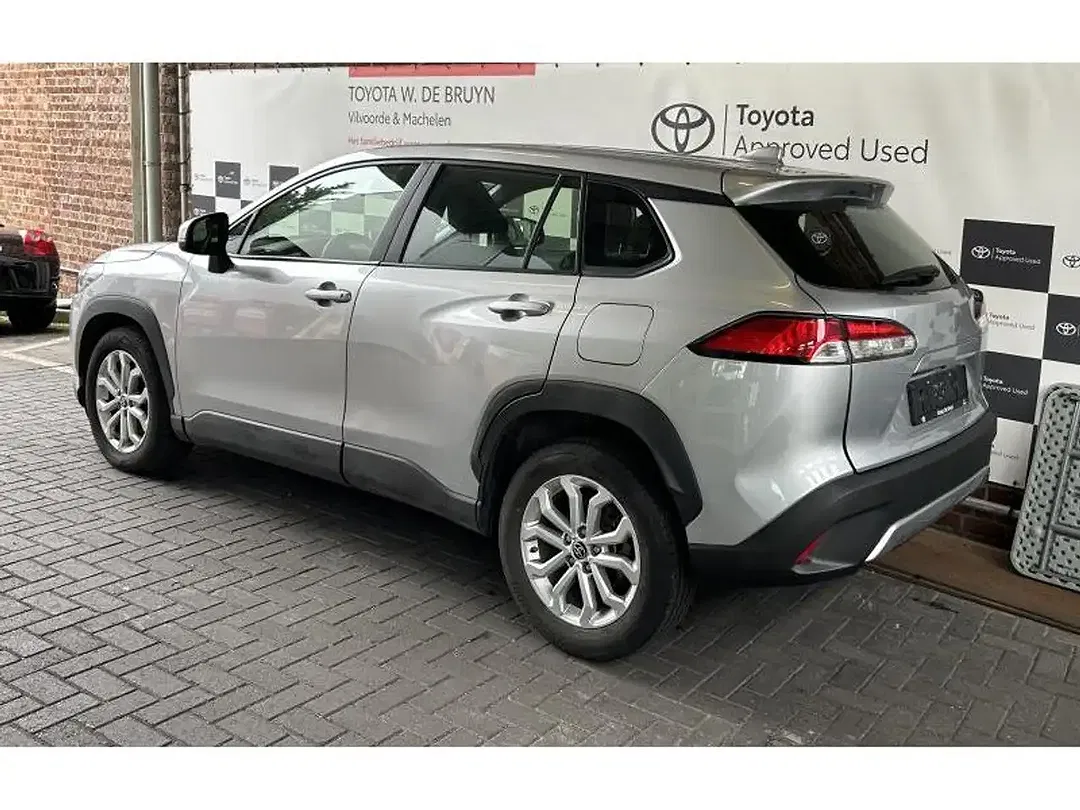 Toyota Corolla Cross - Thumbnail 3