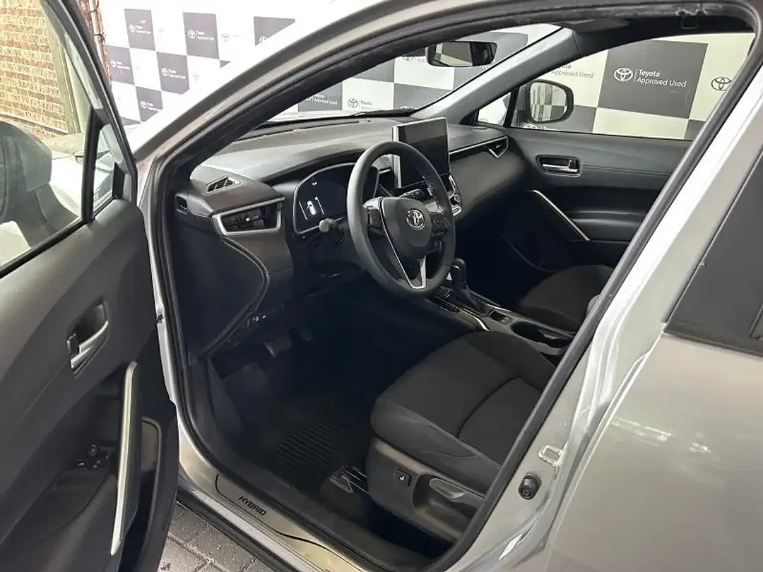 Toyota Corolla Cross - Thumbnail 5