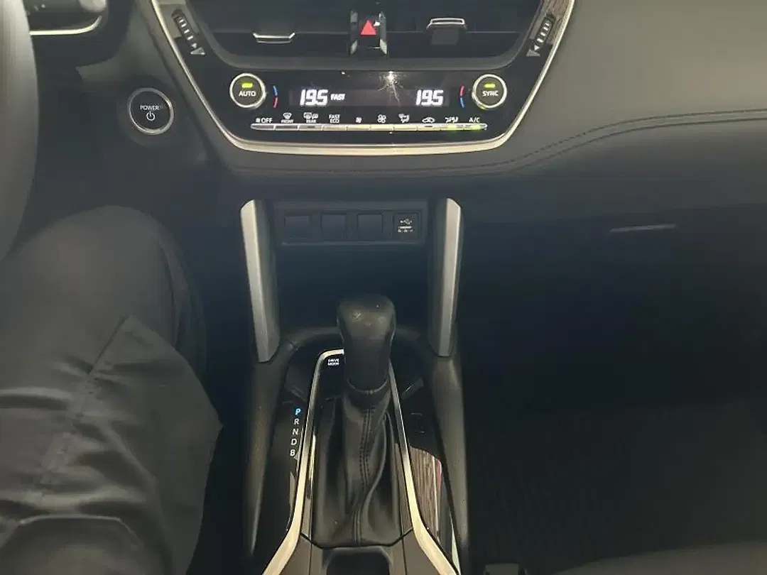 Toyota Corolla Cross - Thumbnail 9