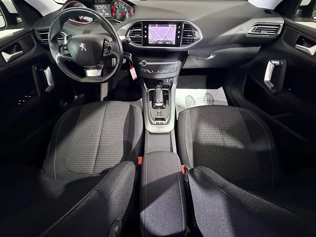 Peugeot 308 - Thumbnail 14