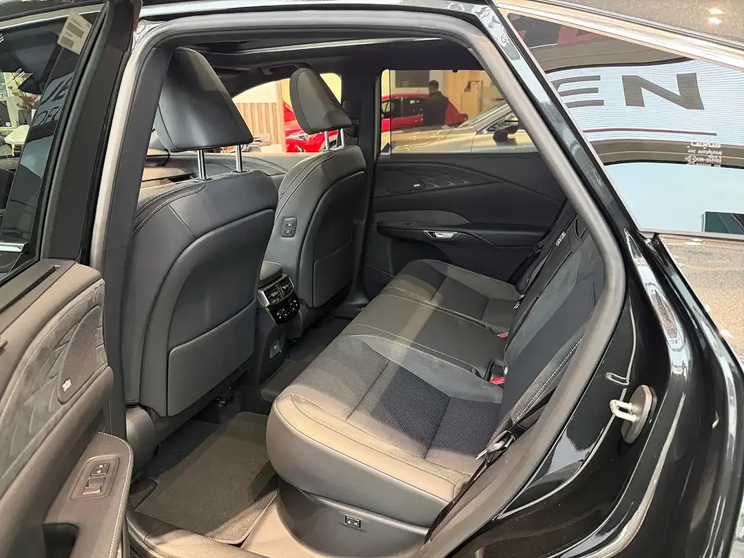 Lexus RX 450h - Thumbnail 14