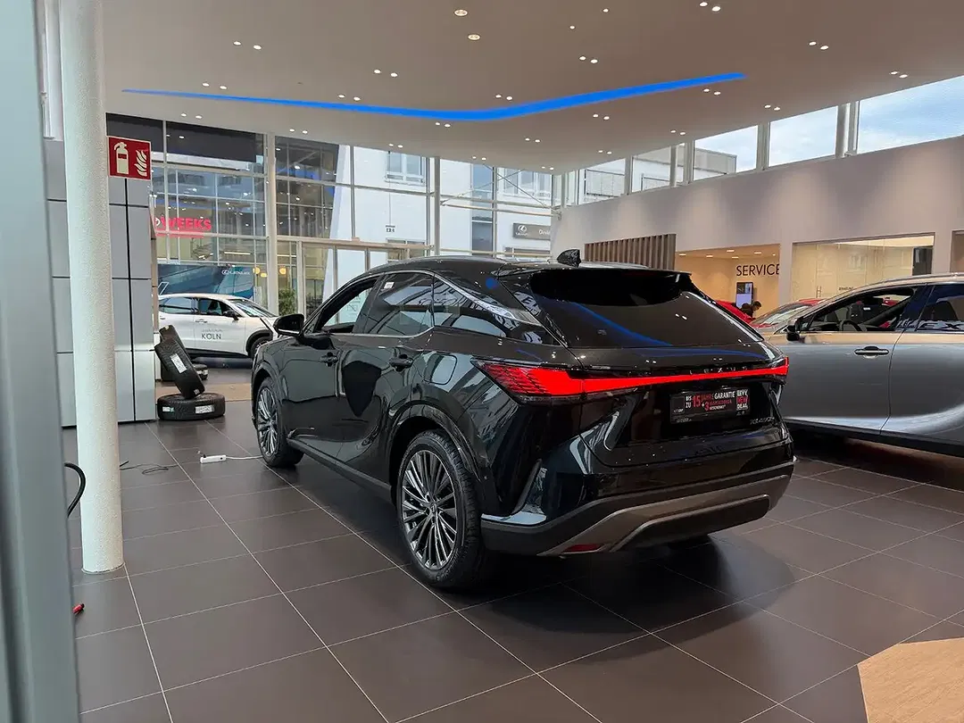 Lexus RX 450h - Thumbnail 5