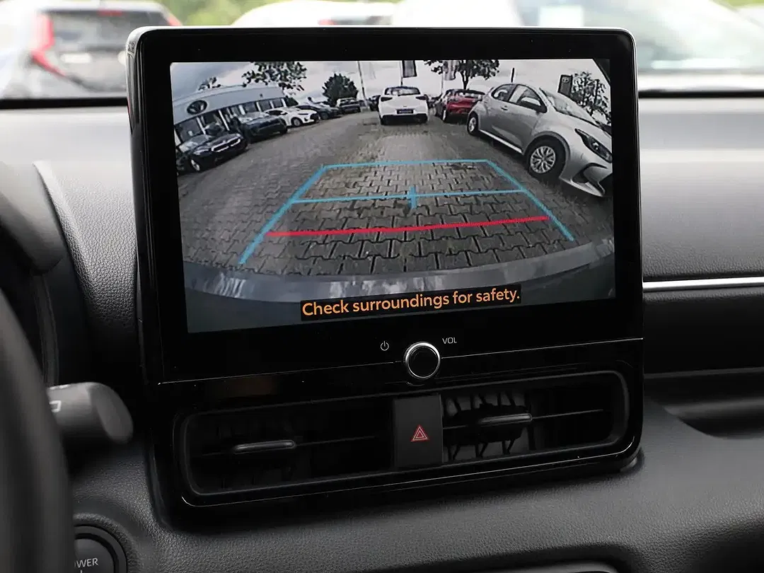 Toyota Yaris - Thumbnail 15