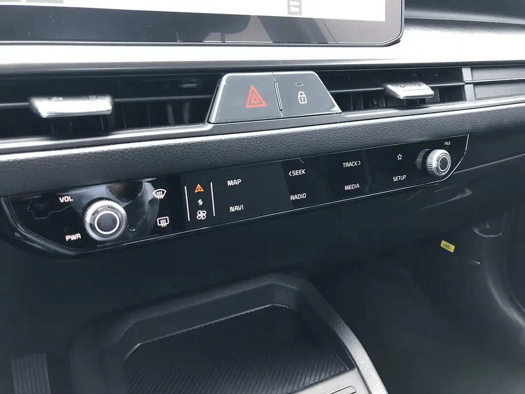 Kia Stonic - Thumbnail 12