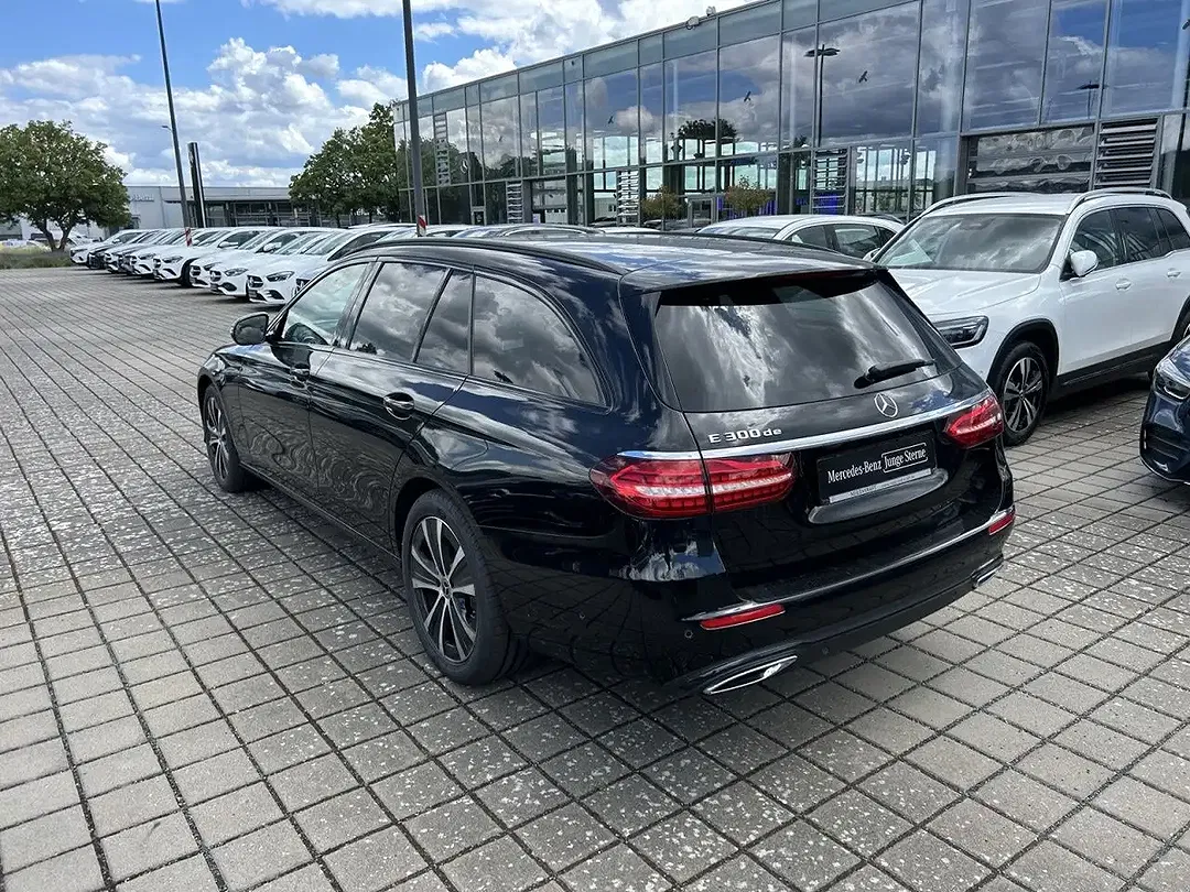Mercedes-Benz E 300 - Thumbnail 7