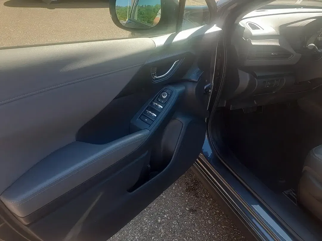 Subaru Crosstrek - Thumbnail 13