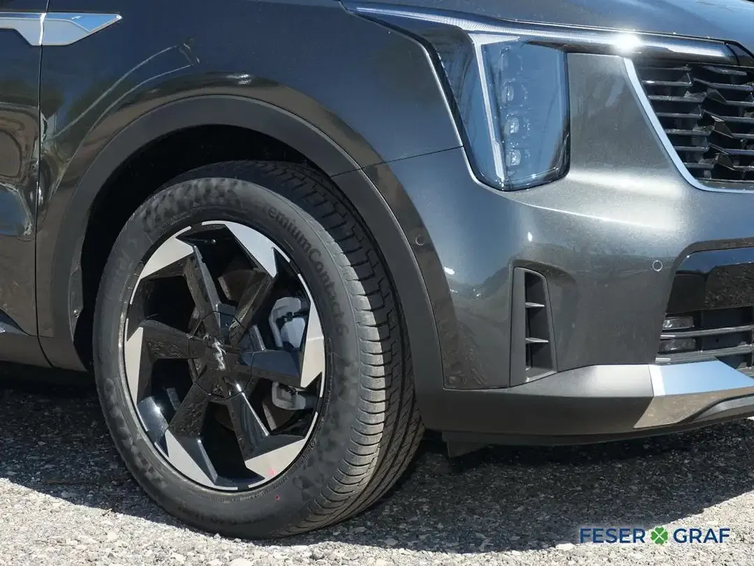 Kia Sorento - Thumbnail 10