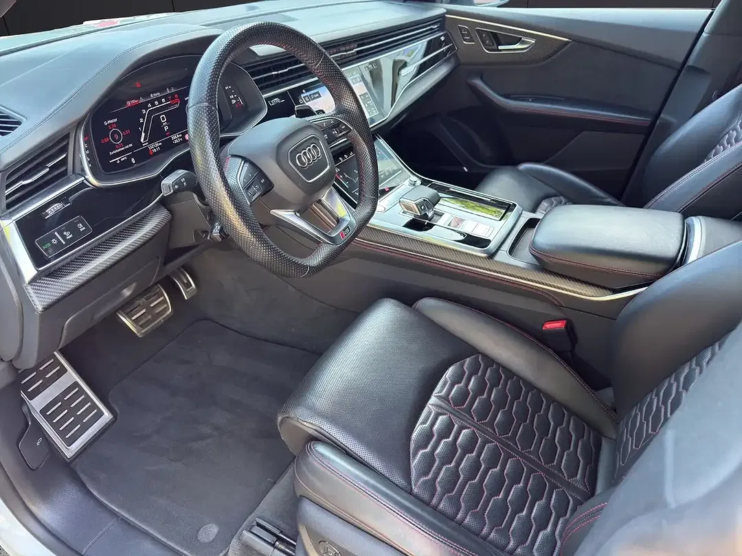 Audi RS Q8 - Thumbnail 11
