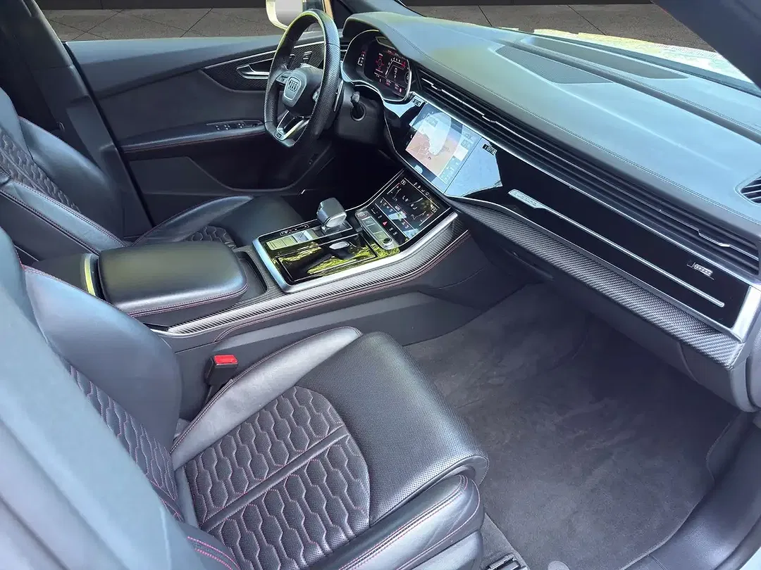 Audi RS Q8 - Thumbnail 15