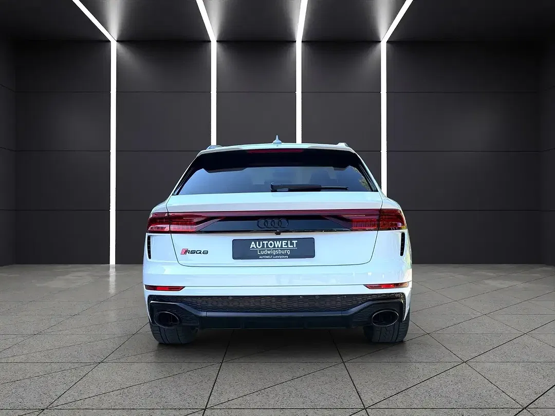 Audi RS Q8 - Thumbnail 6
