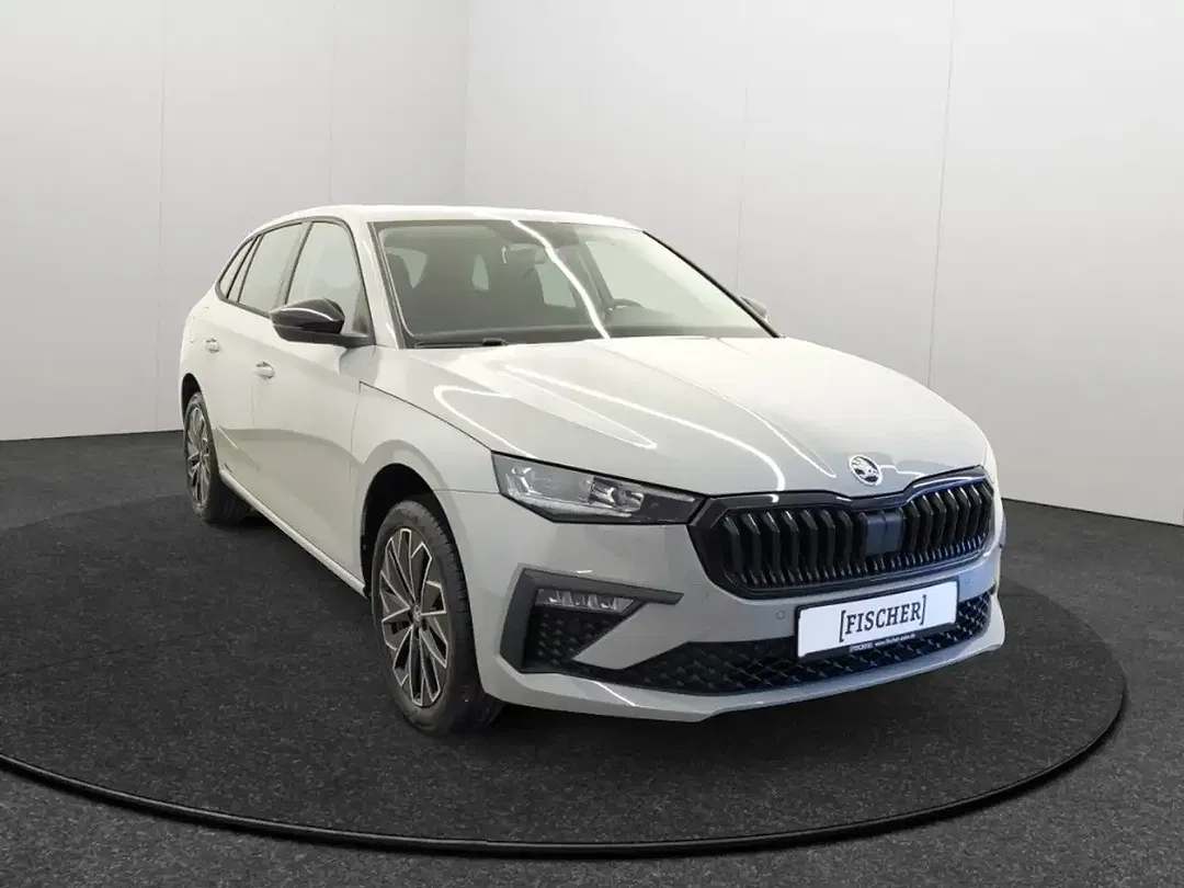 Skoda Scala - Thumbnail 3