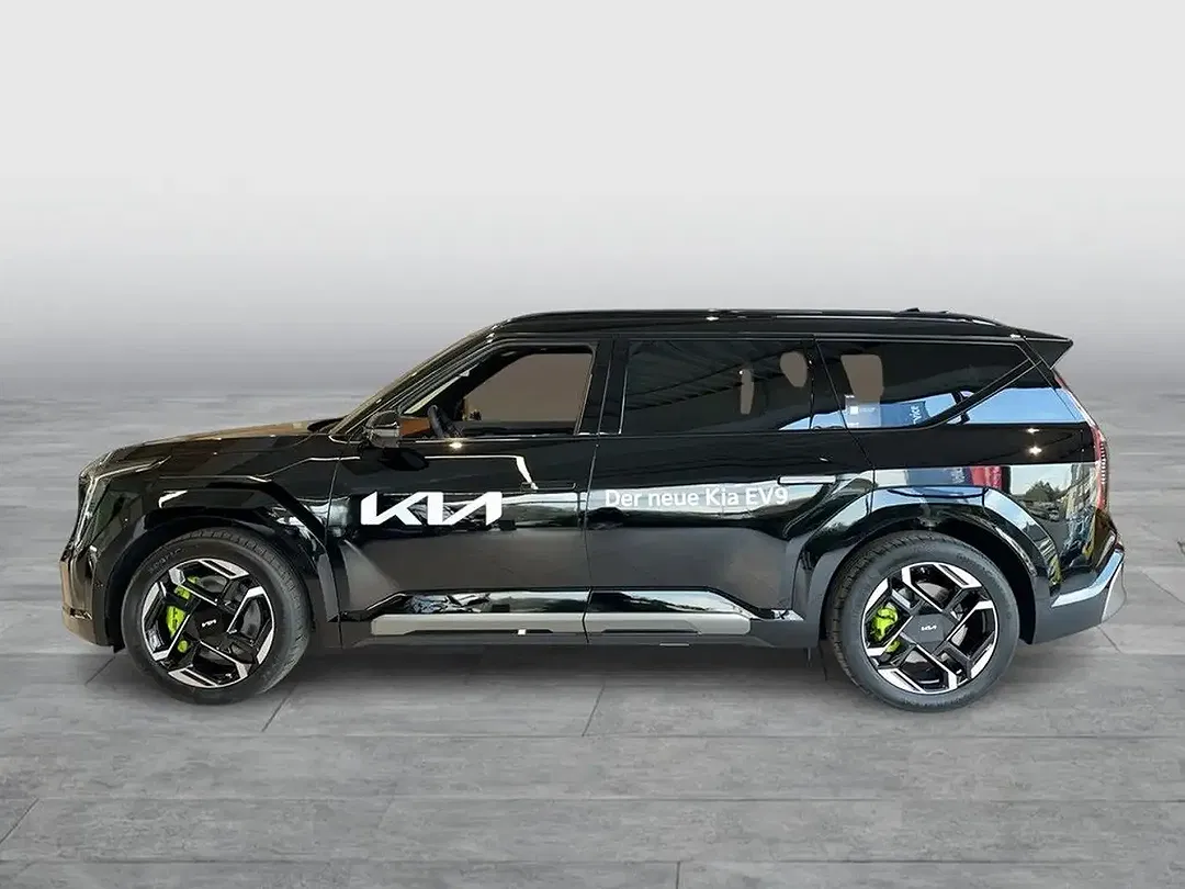 Kia EV9 - Thumbnail 3