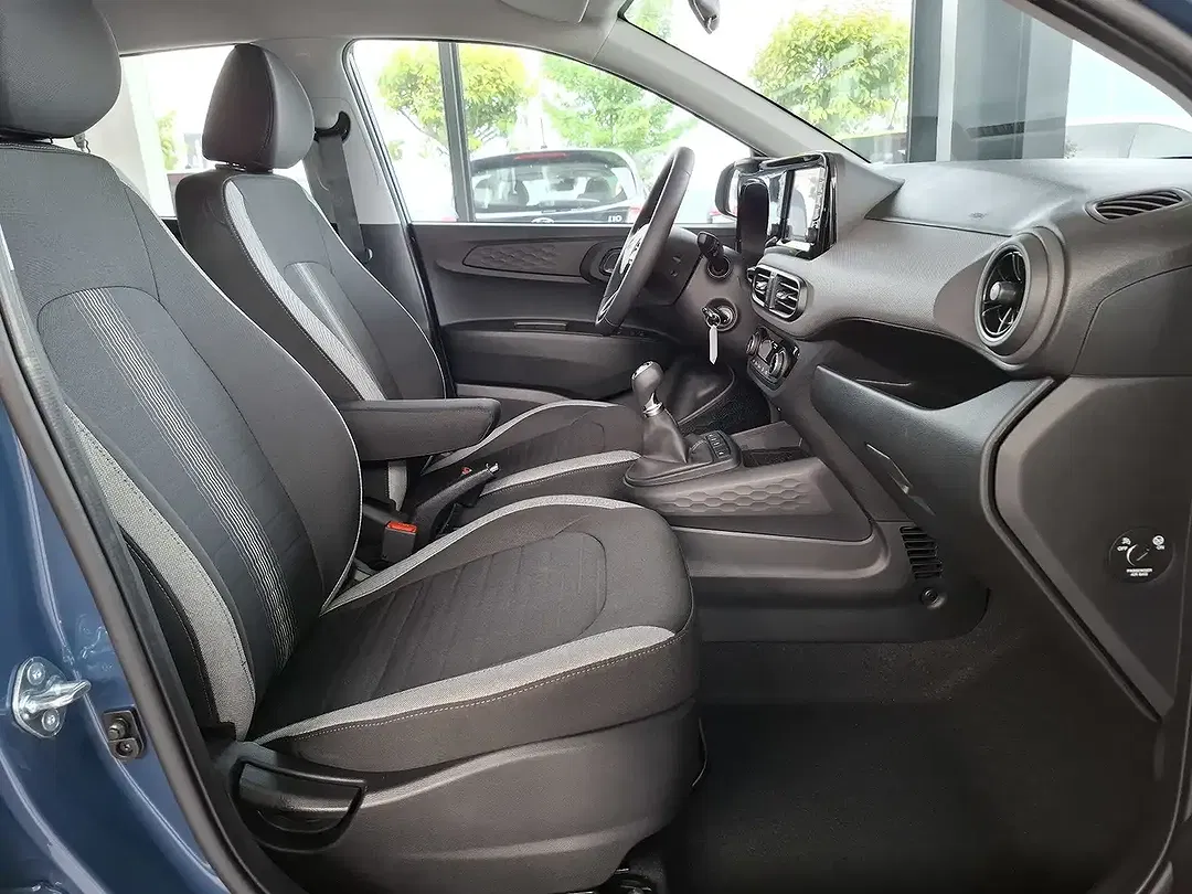 Hyundai i10 - Thumbnail 12