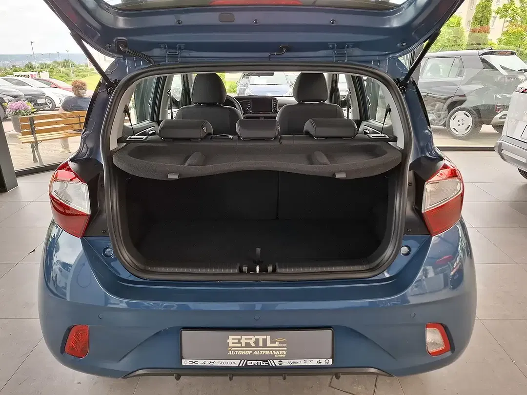 Hyundai i10 - Thumbnail 9