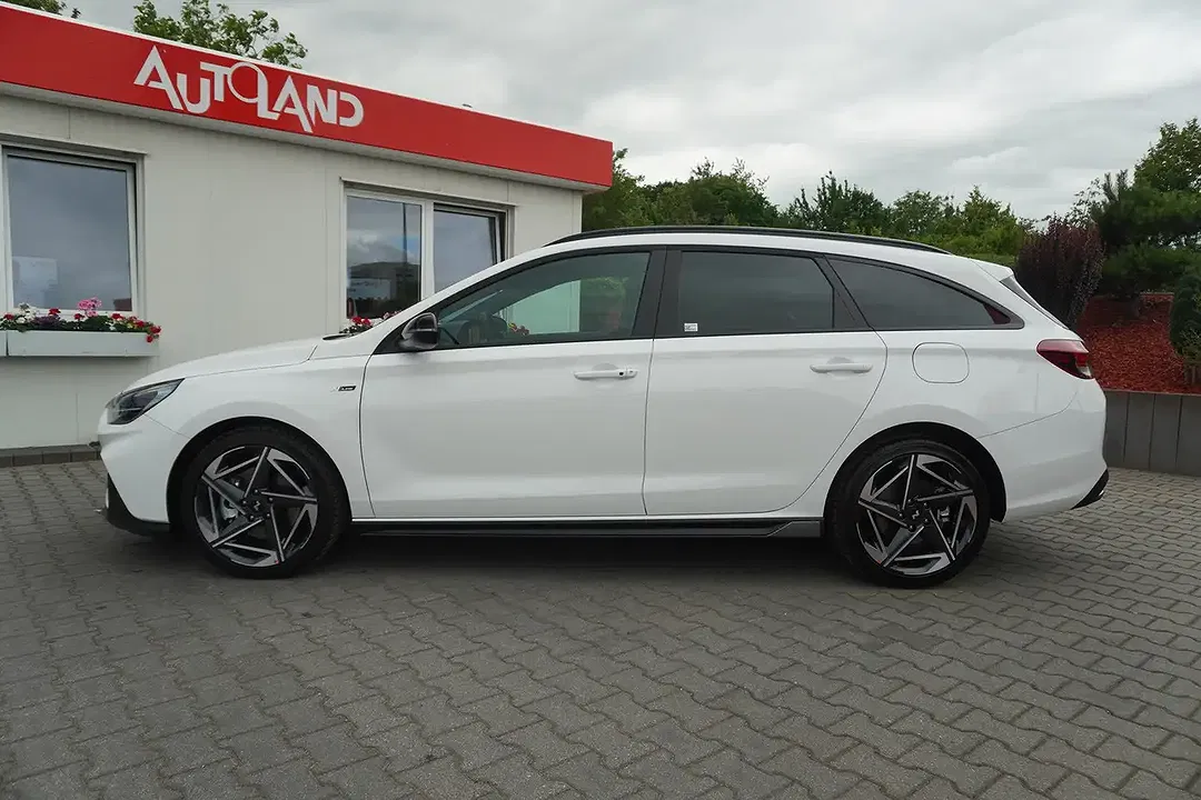 Hyundai i30 - Thumbnail 2