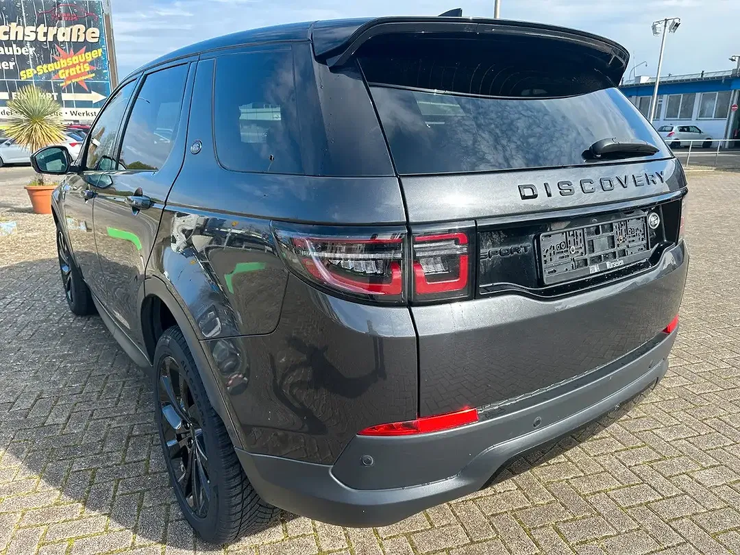 Land Rover Discovery - Thumbnail 4