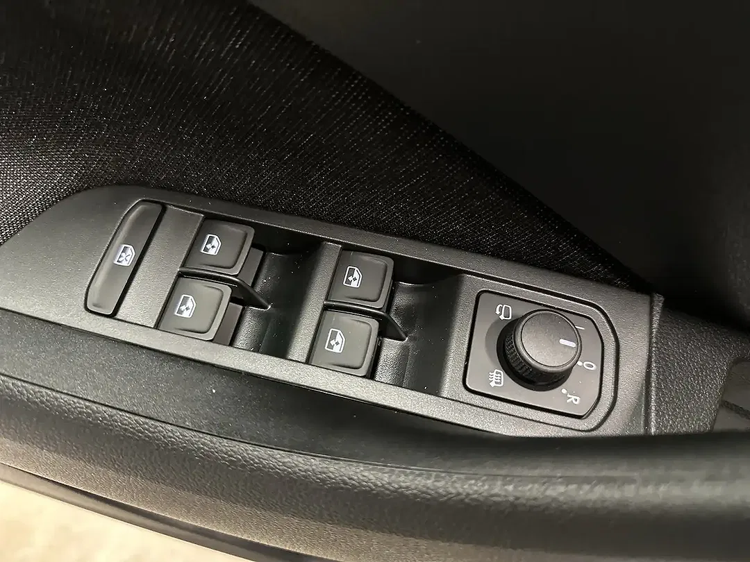 Skoda Kamiq - Thumbnail 9