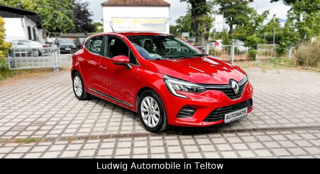 Renault Clio - Thumbnail 3