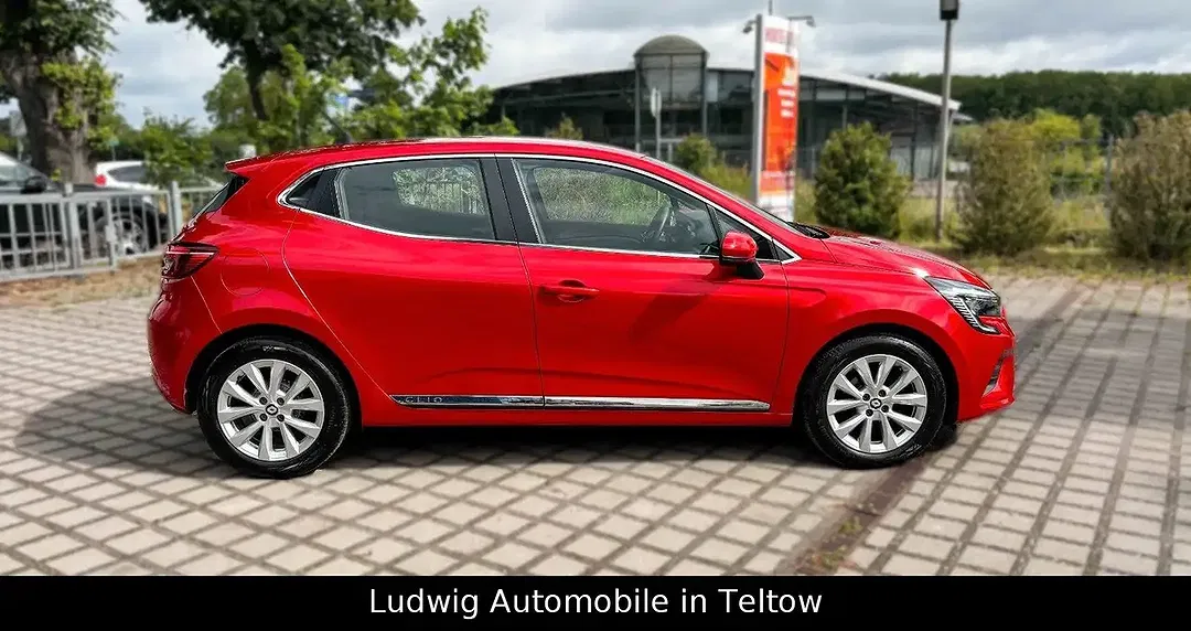 Renault Clio - Thumbnail 4