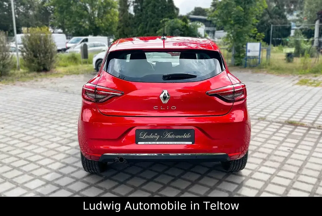 Renault Clio - Thumbnail 6