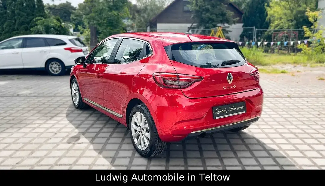 Renault Clio - Thumbnail 8