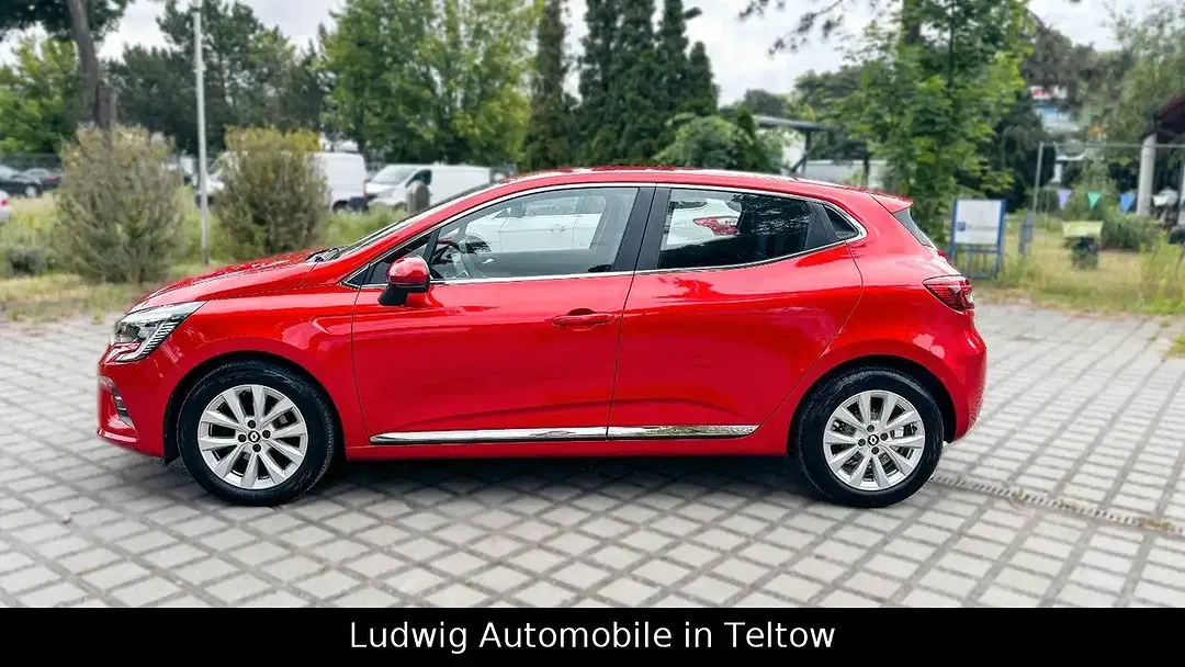 Renault Clio - Thumbnail 9